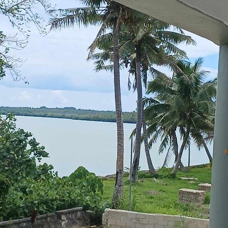 Lagoon Apartments Нукуалофа Екстер'єр фото